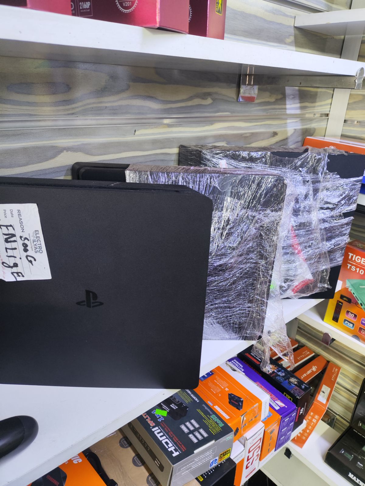 Consol PS4 Slim